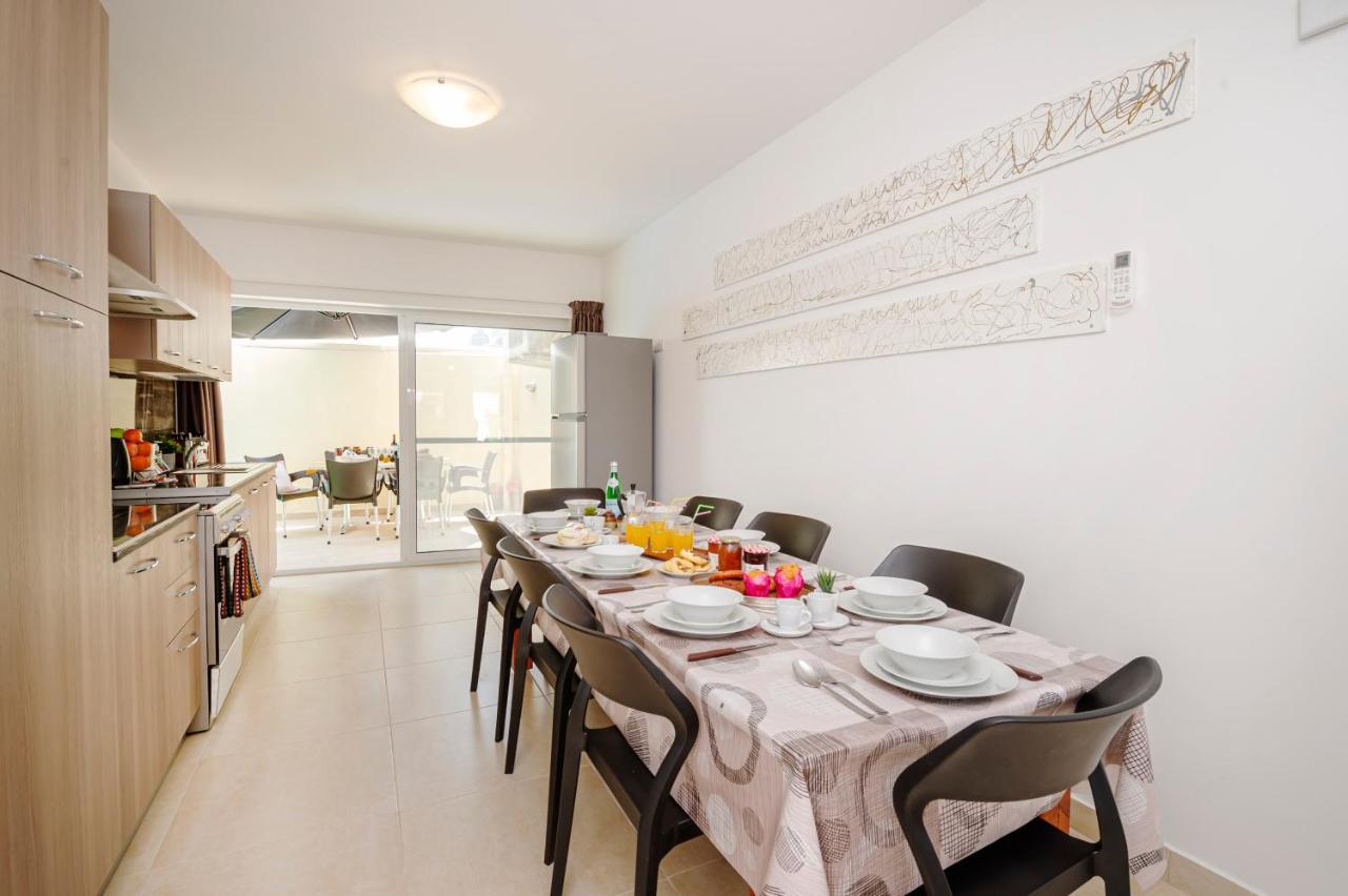 Summer Breeze 3 Bedroom Family Maisonette With Sunny Terrace In Mellieha - By Getawaysmalta Exterior photo